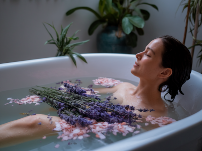 Wie sie mit einer einfachen abendlichen magnesiumkur und lavendel ihr einschlafen deutlich verbessern